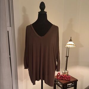 Vestique Chocolate Long Sleeve V-Neck Top